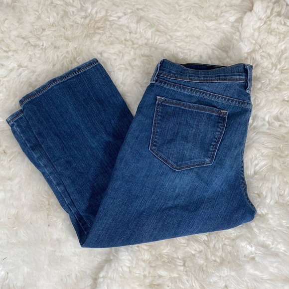 Old Navy Woman's The Flirt Regular Cut Capri's Sz 10 - Picture 1 of 7